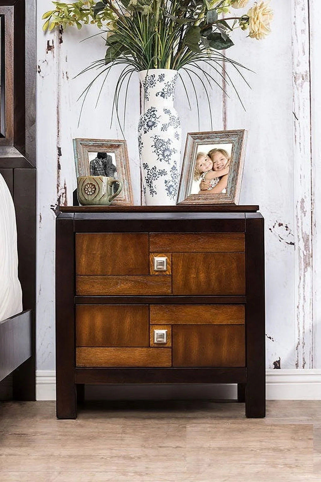 Solid Wood 2-Drawer Nightstand K228022