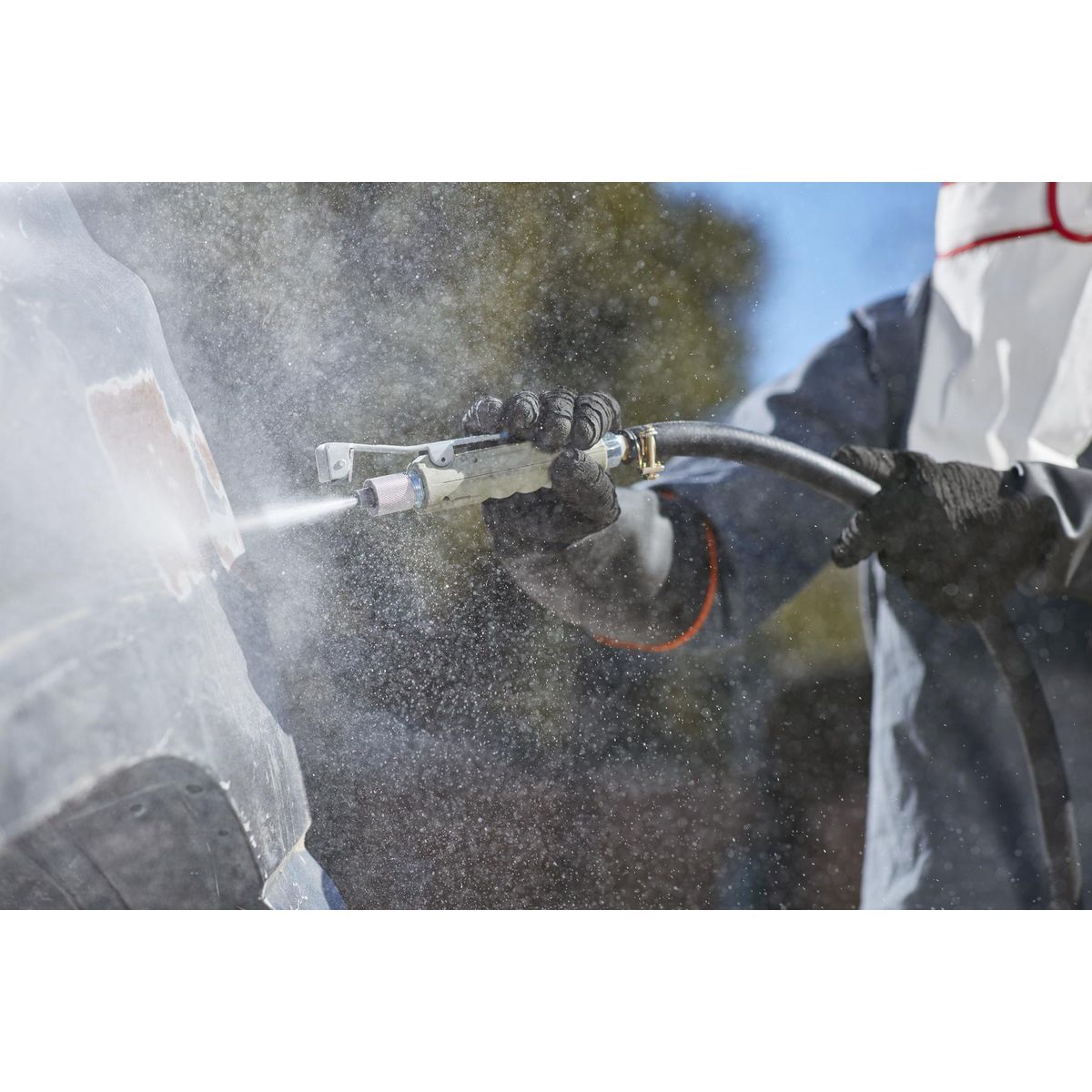 110 lb. Pressurized Abrasive Blaster C9180