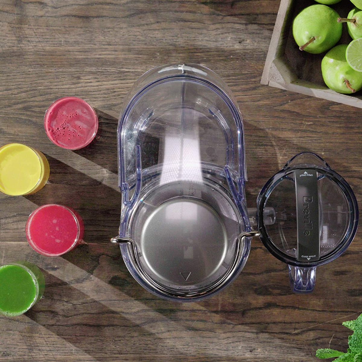 Cold Plus Juice Extractor M241