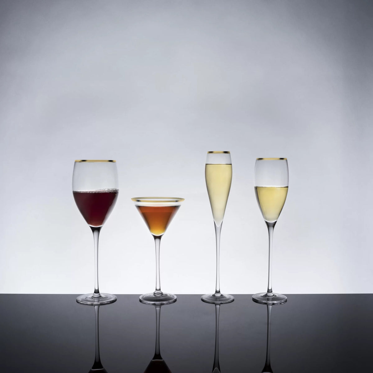 Gold-Rimmed Crystal Champagne Flutes Z179