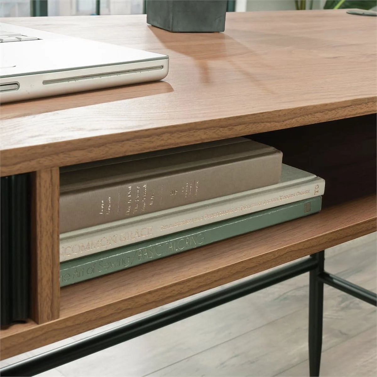L-Desk Q608