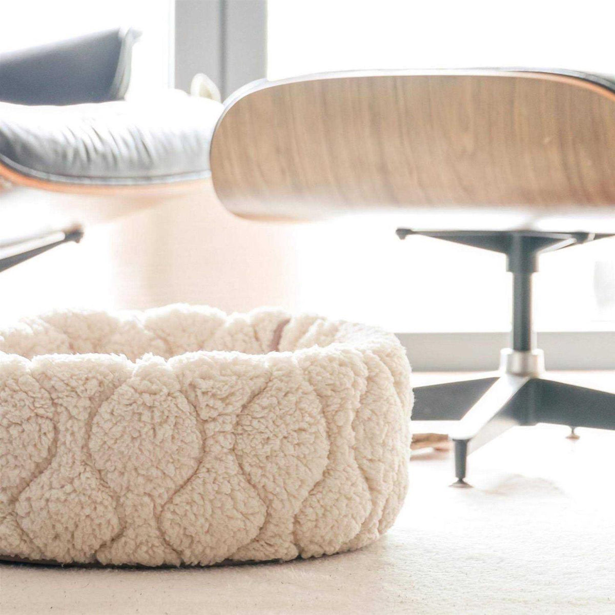 Reversible Donut Pet Bed V8651