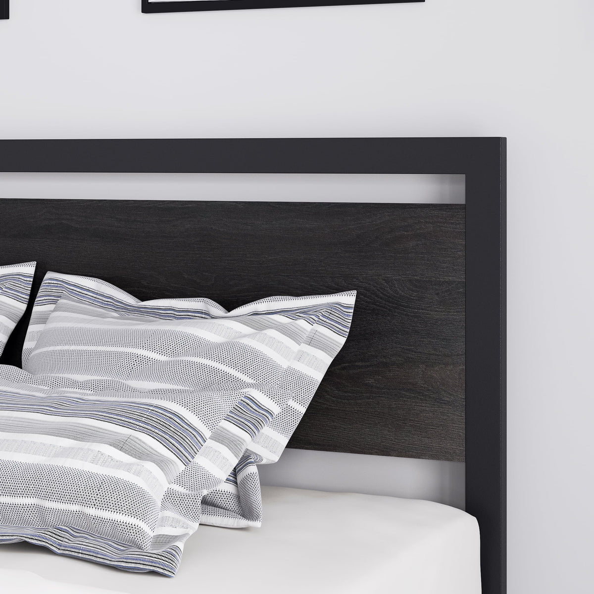 Queen Size Metal Platform Bed Frame with Wooden Headboard & Footboard U7603