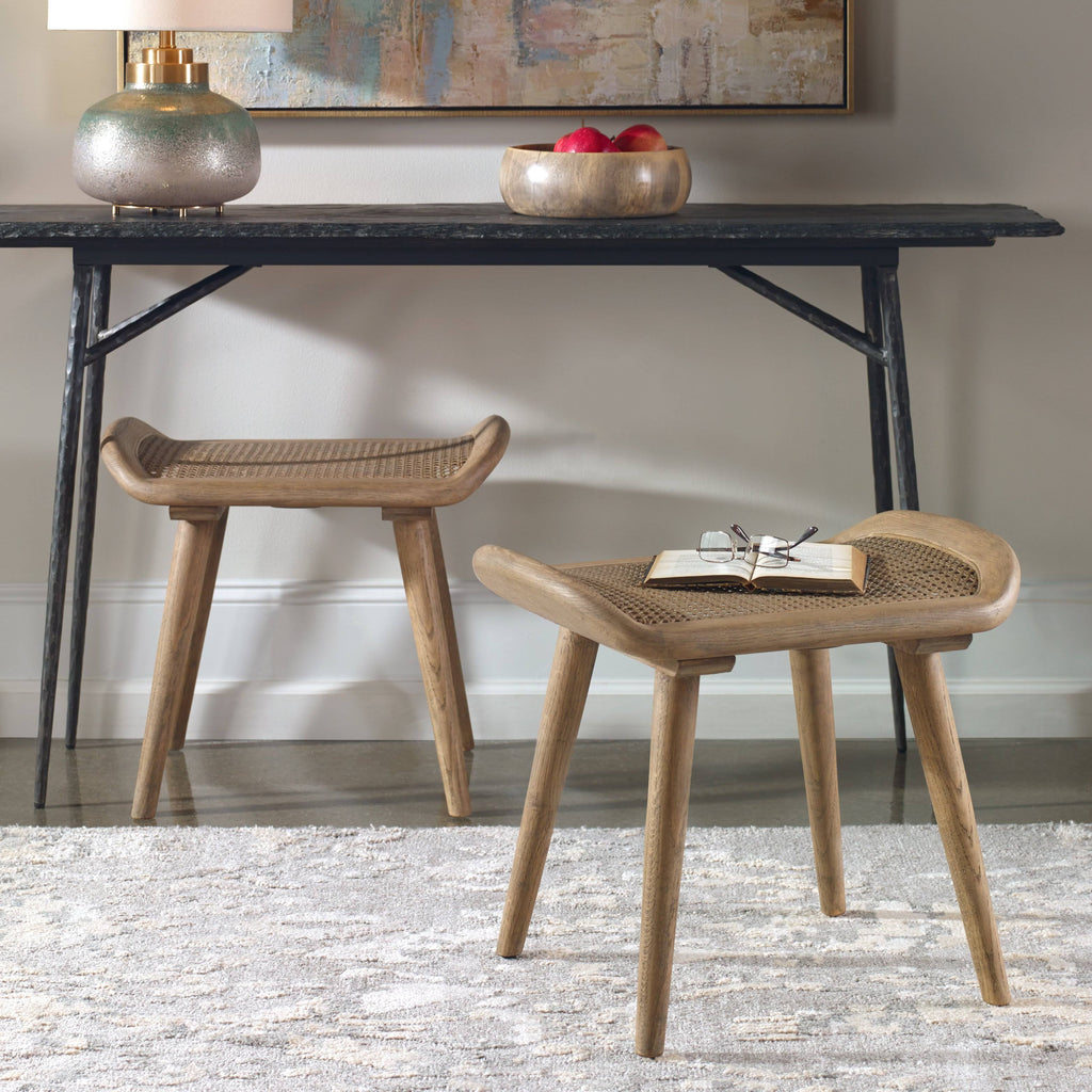 Small Bench O2938