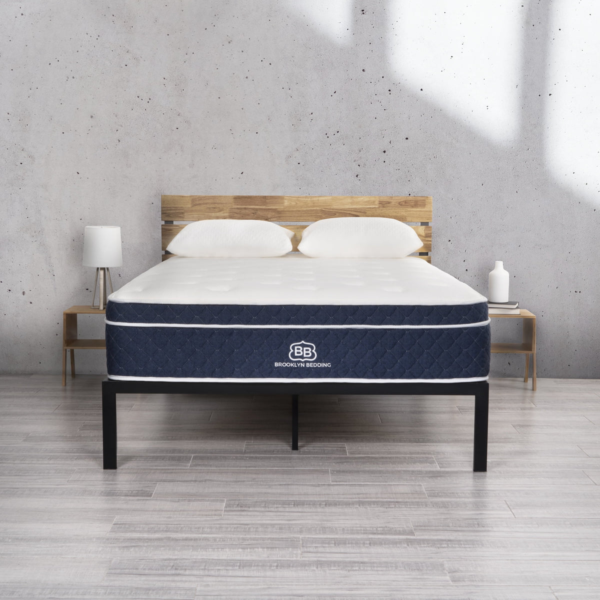 Queen 14 Plush Hybrid Mattress with Cooling Cover V42400
