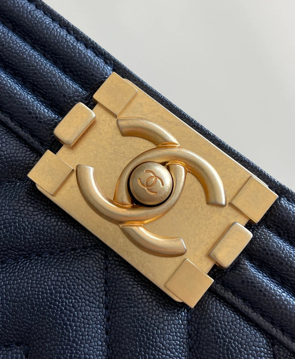 Dark Blue Handbag I3541