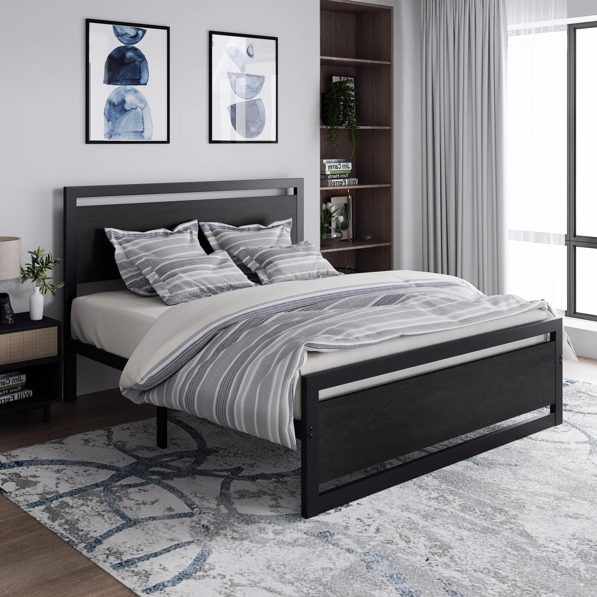 Queen Size Metal Platform Bed Frame with Wooden Headboard & Footboard U7603