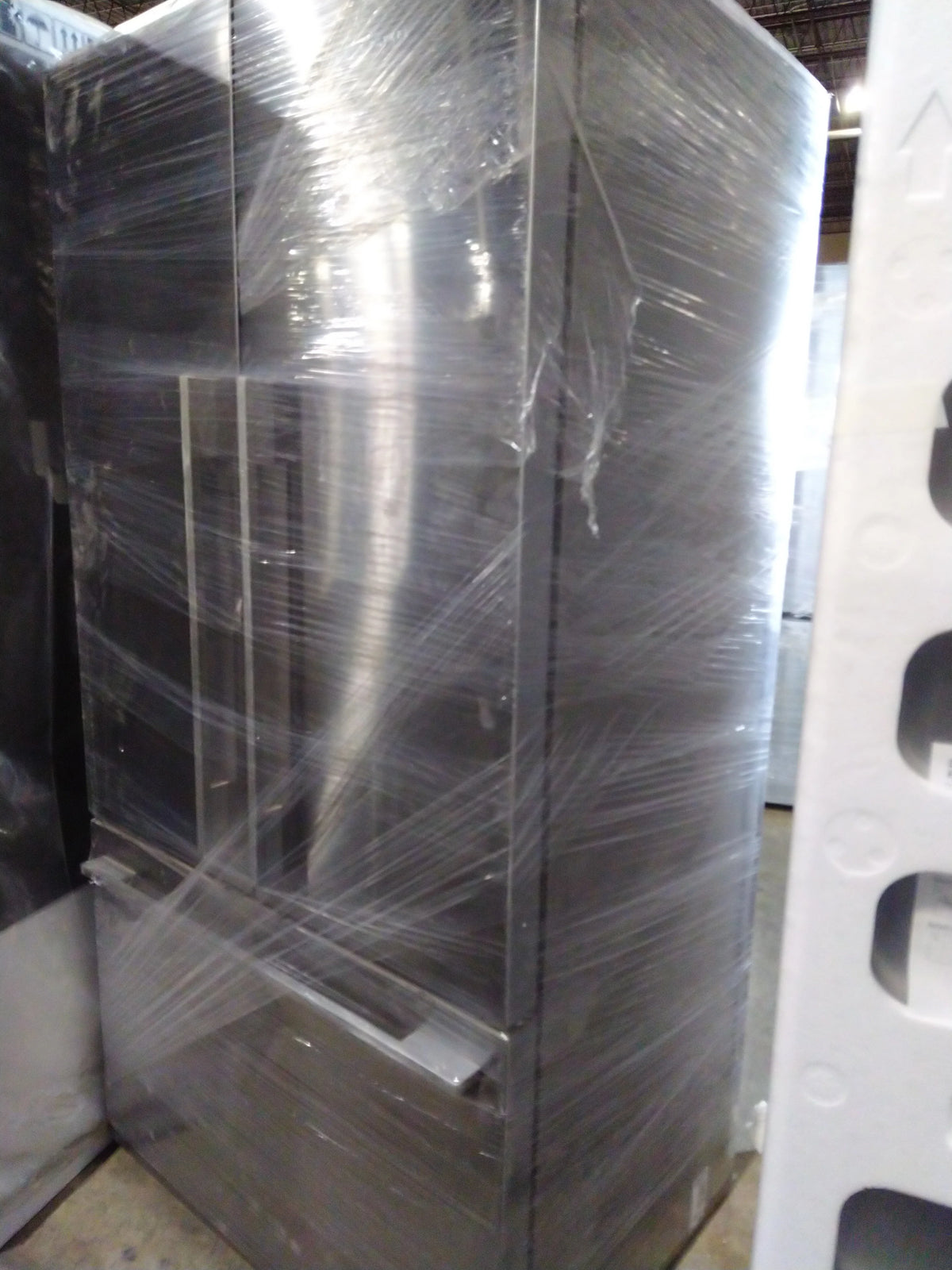 20 Cu Ft 36 Inch Fridge X561709