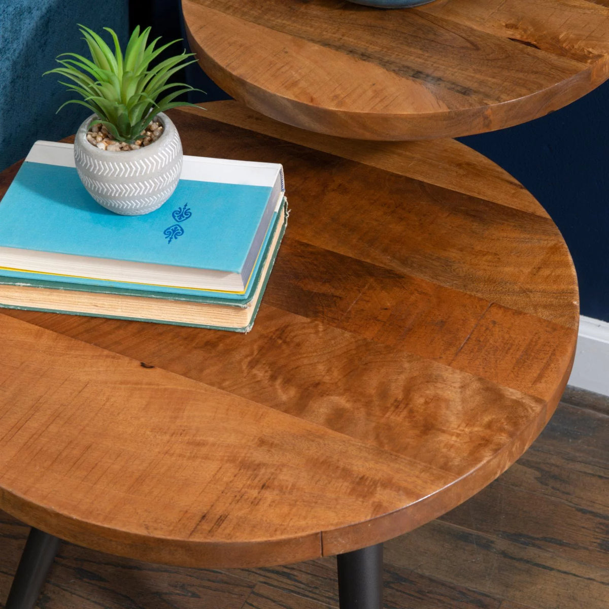 Round Metal Side Table with Shelf Z572758