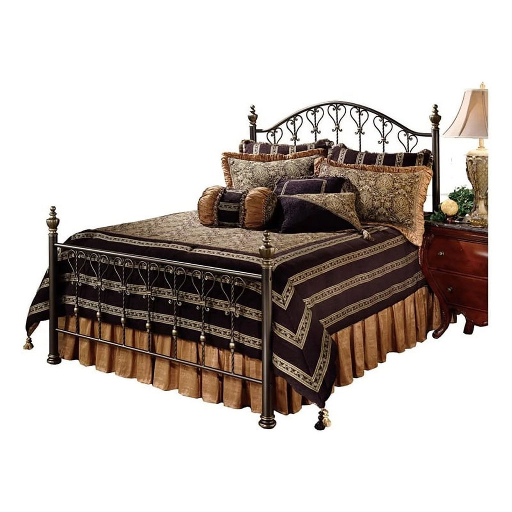 Queen Poster Spindle Bed N979306